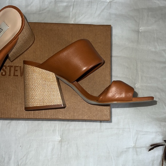 Steve Madden brown open heal sandal heal - Picture 2 of 6